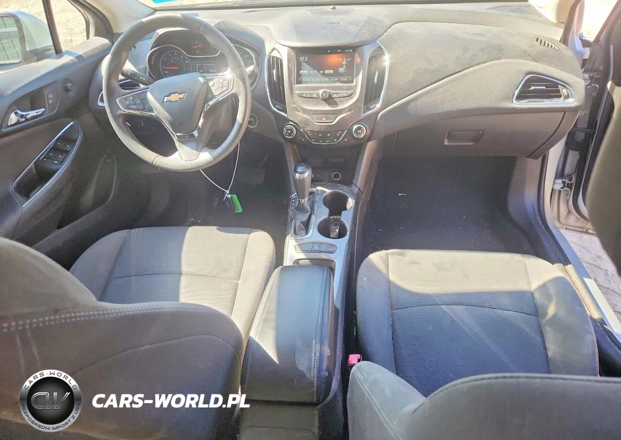 2018 Chevrolet Cruze Lt VIN:1G1BE5SM0J7244062 - 8