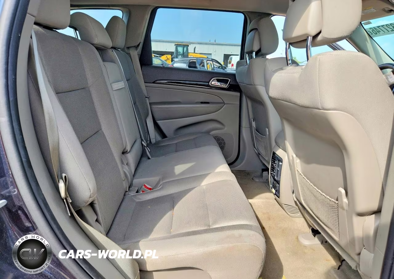2013 Jeep Grand Cherokee Laredo VIN:1C4RJFAG1DC568765 - 11