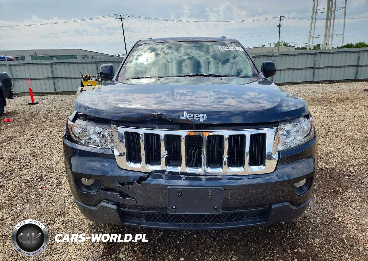 2013 Jeep Grand Cherokee Laredo VIN:1C4RJFAG1DC568765 - 5