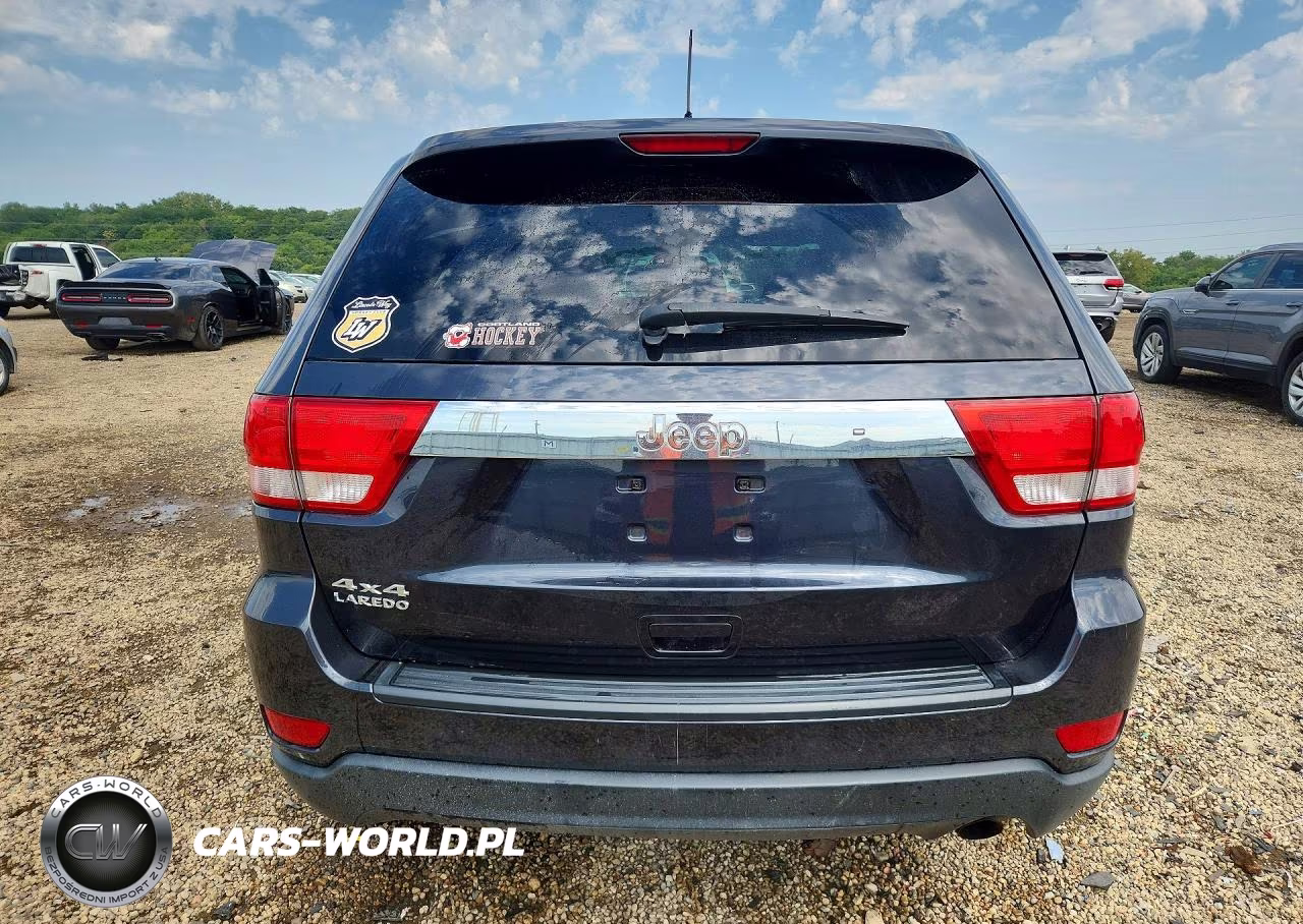 2013 Jeep Grand Cherokee Laredo VIN:1C4RJFAG1DC568765 - 6