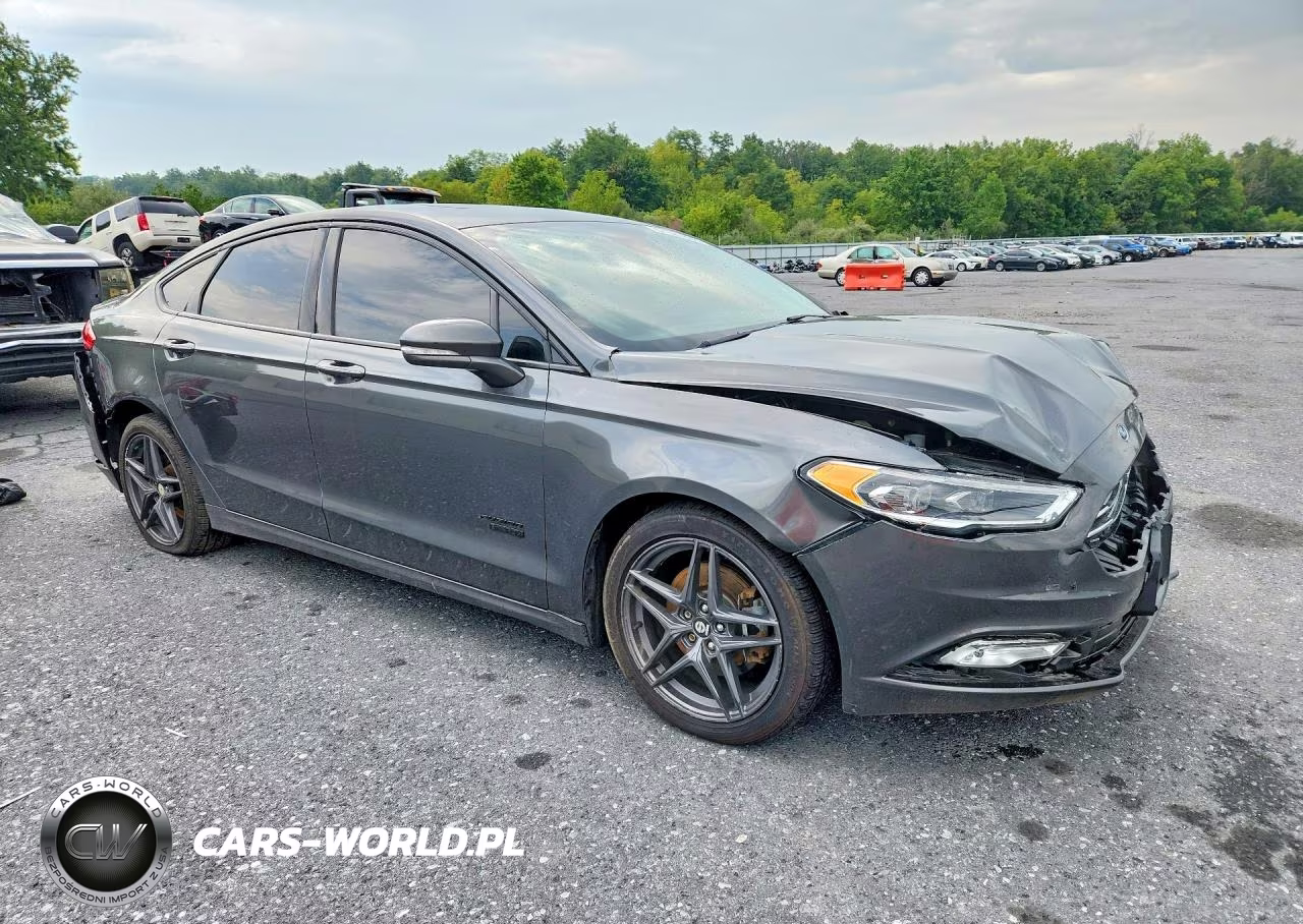 2017 Ford Fusion Titanium Phev VIN:3FA6P0SU6HR208357 - 4