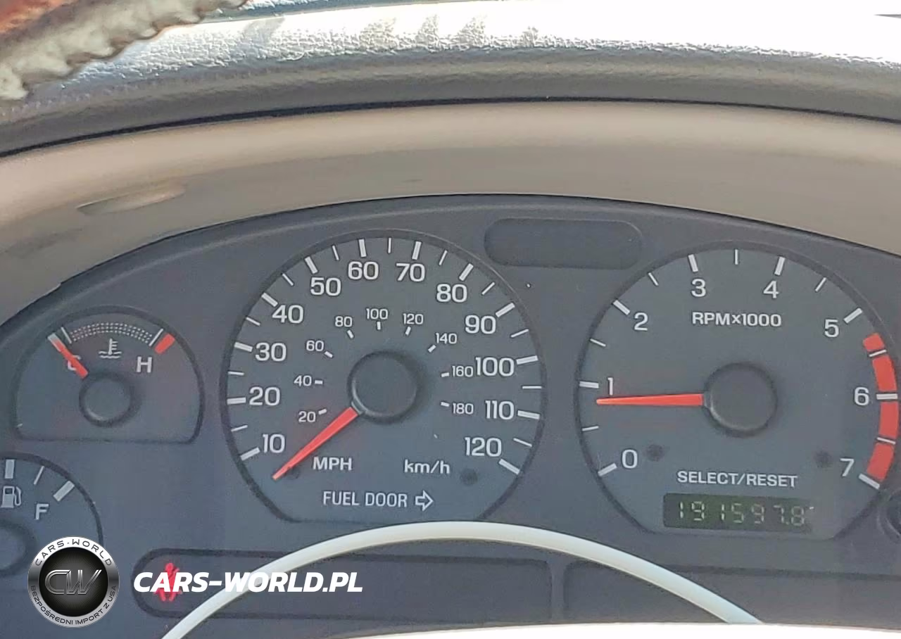 2004 Ford Mustang VIN:1FAFP44684F192692 - 9