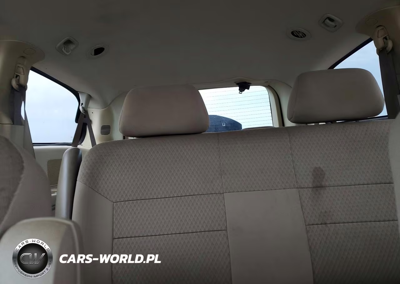 2008 Chrysler Town & Country Lx VIN:2A8HR44H48R781759 - 10