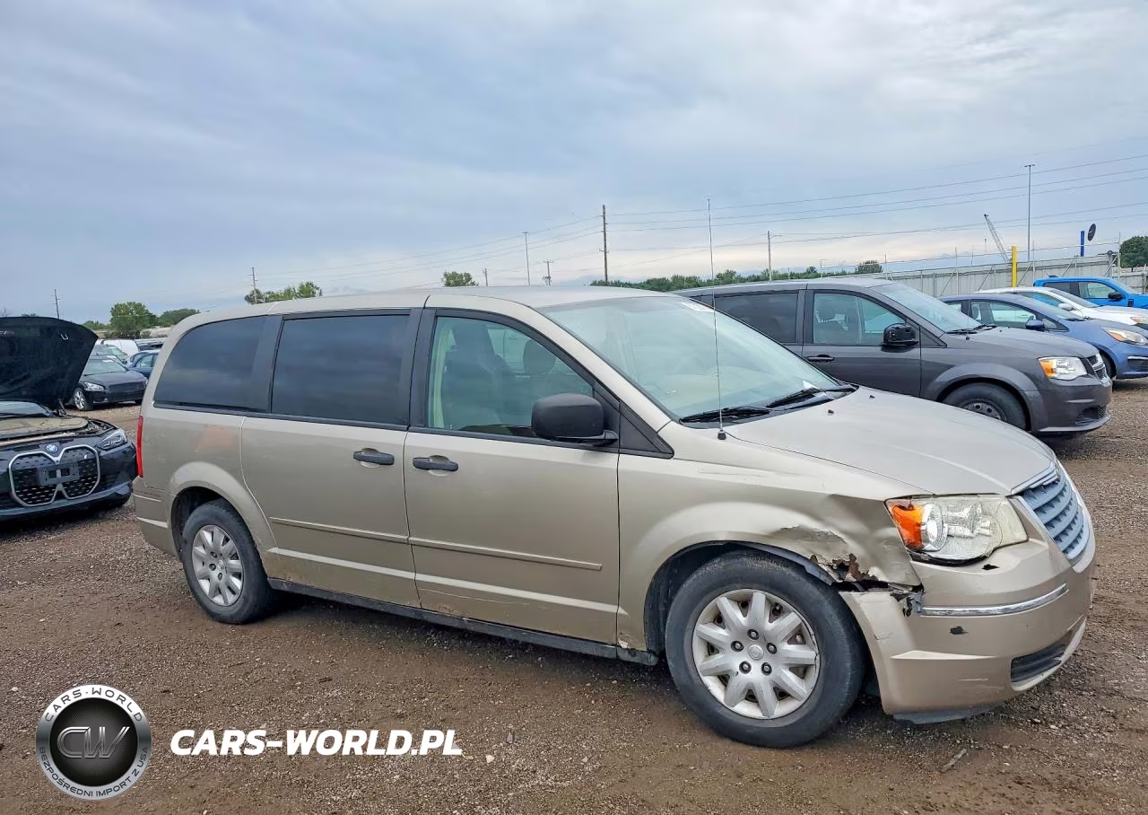 2008 Chrysler Town & Country Lx VIN:2A8HR44H48R781759 - 4