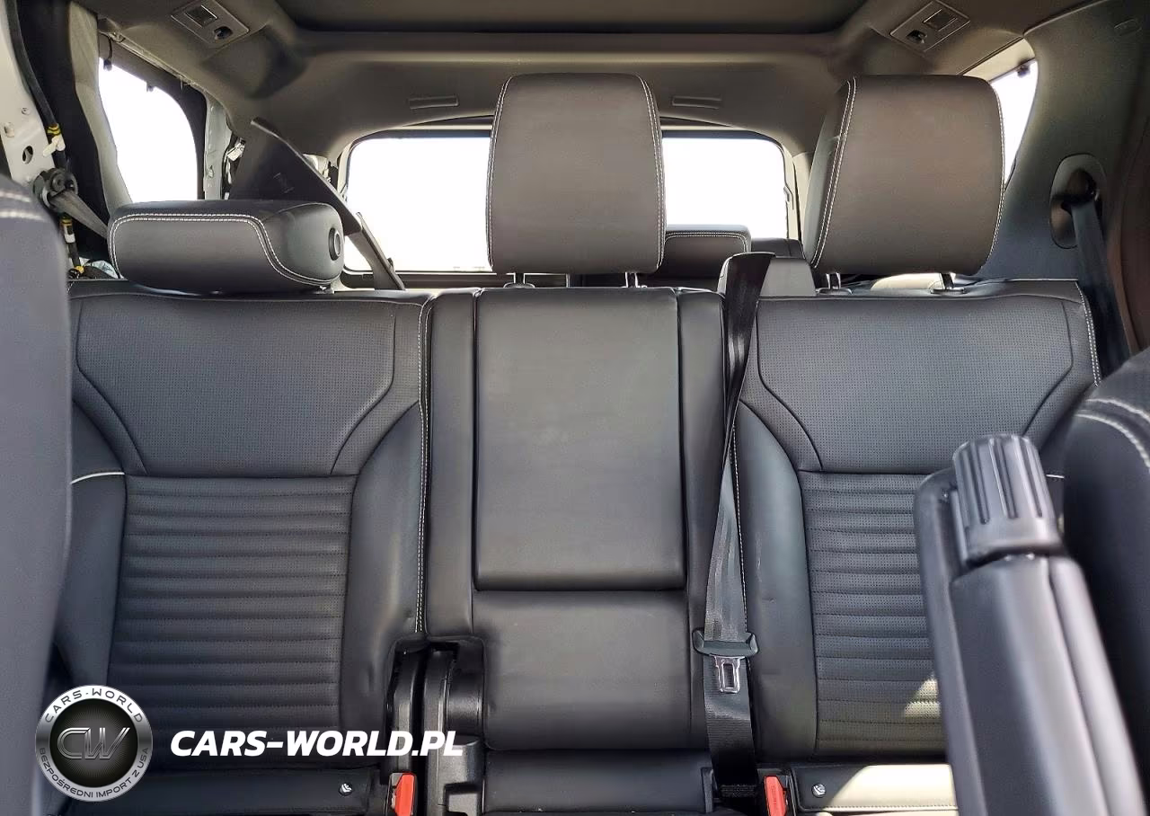 2023 Land Rover Discovery S R-Dynamic VIN:SALRT2EX6P2472355 - 10