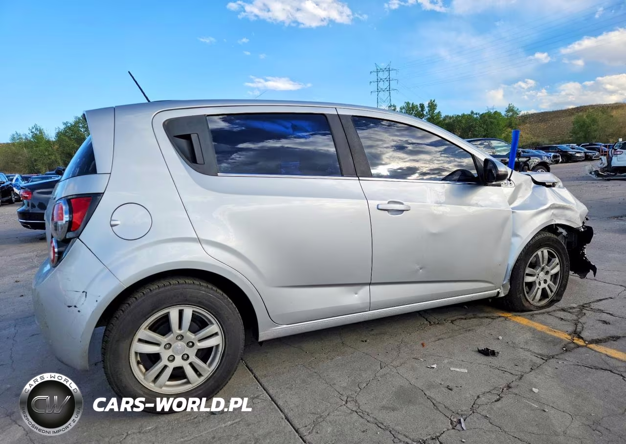2015 Chevrolet Sonic Lt VIN:1G1JC6SH2F4154057 - 3