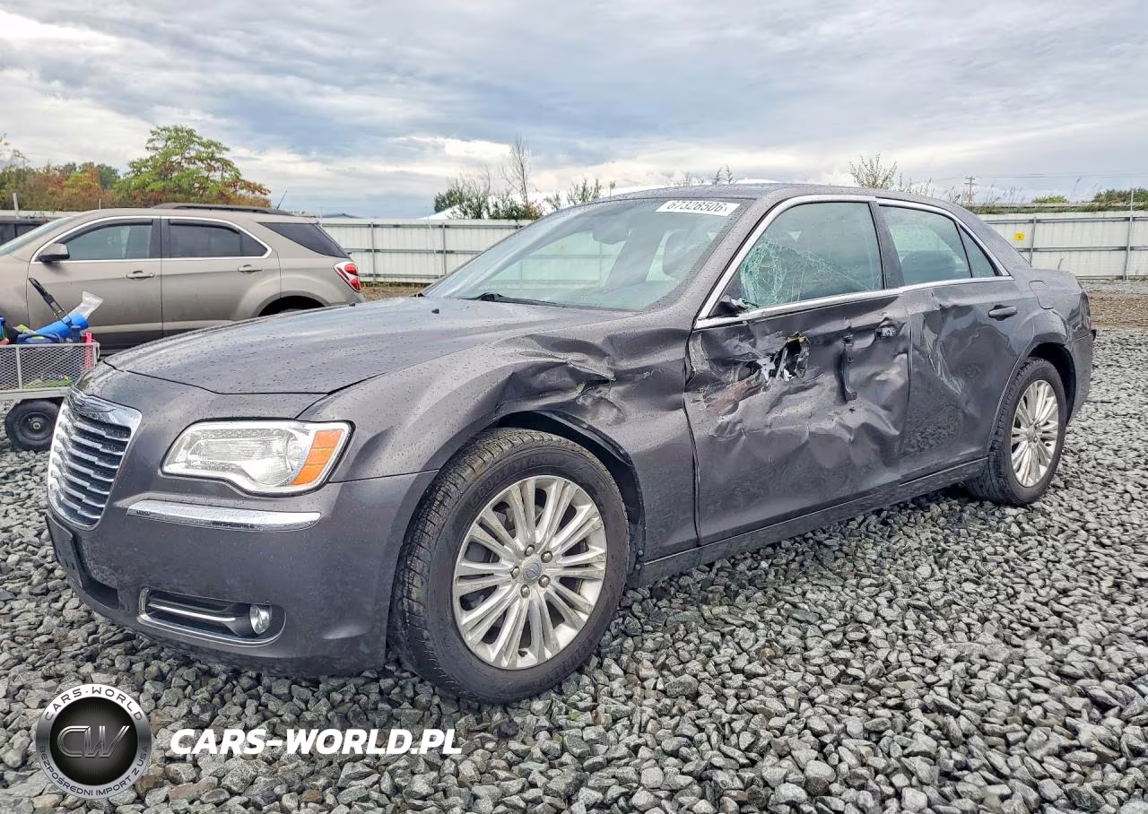 2013 Chrysler 300 VIN:2C3CCARG0DH581161 - 1