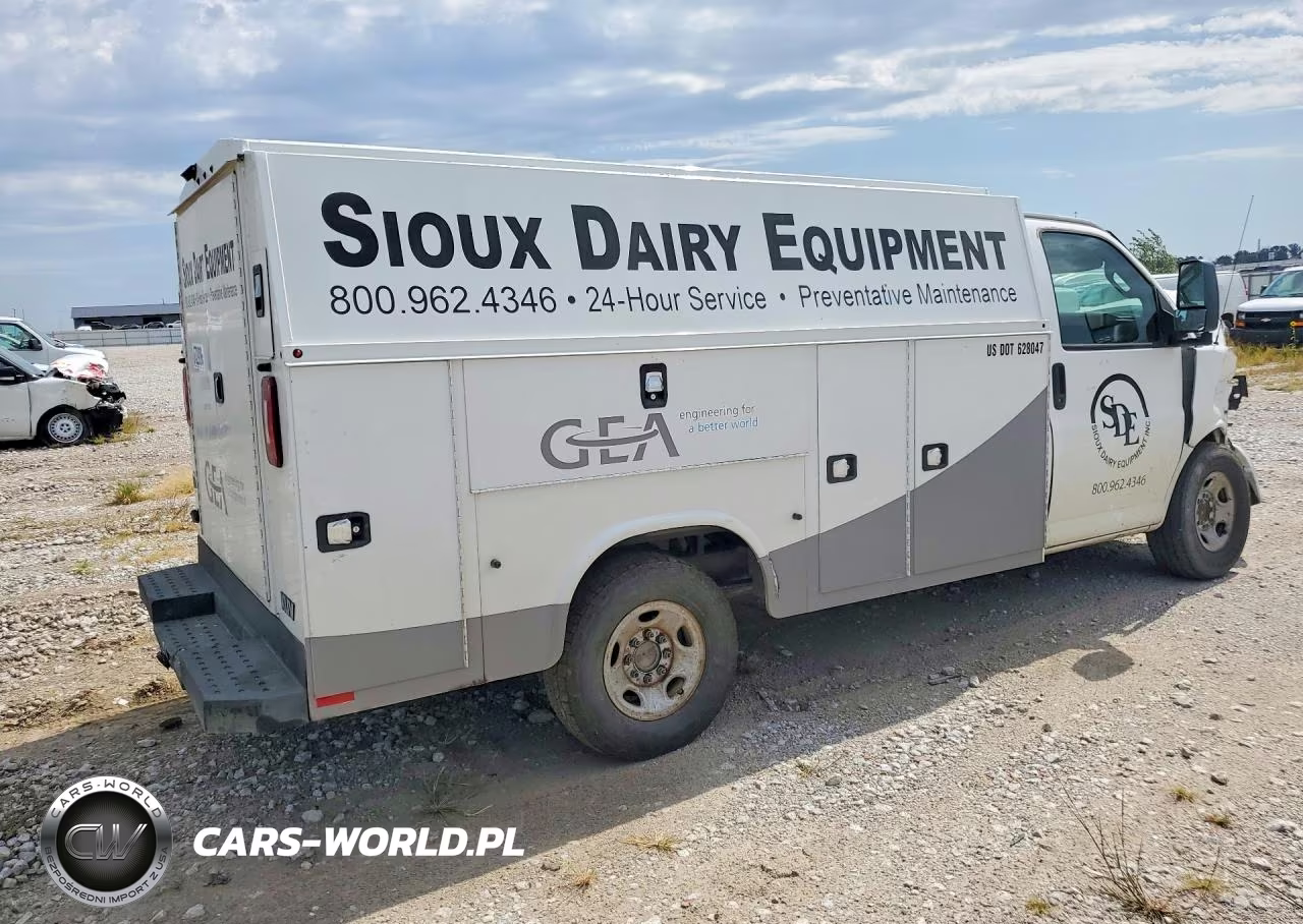 2021 Chevrolet G3500 VIN:1GB0GRF78M1310115 - 3