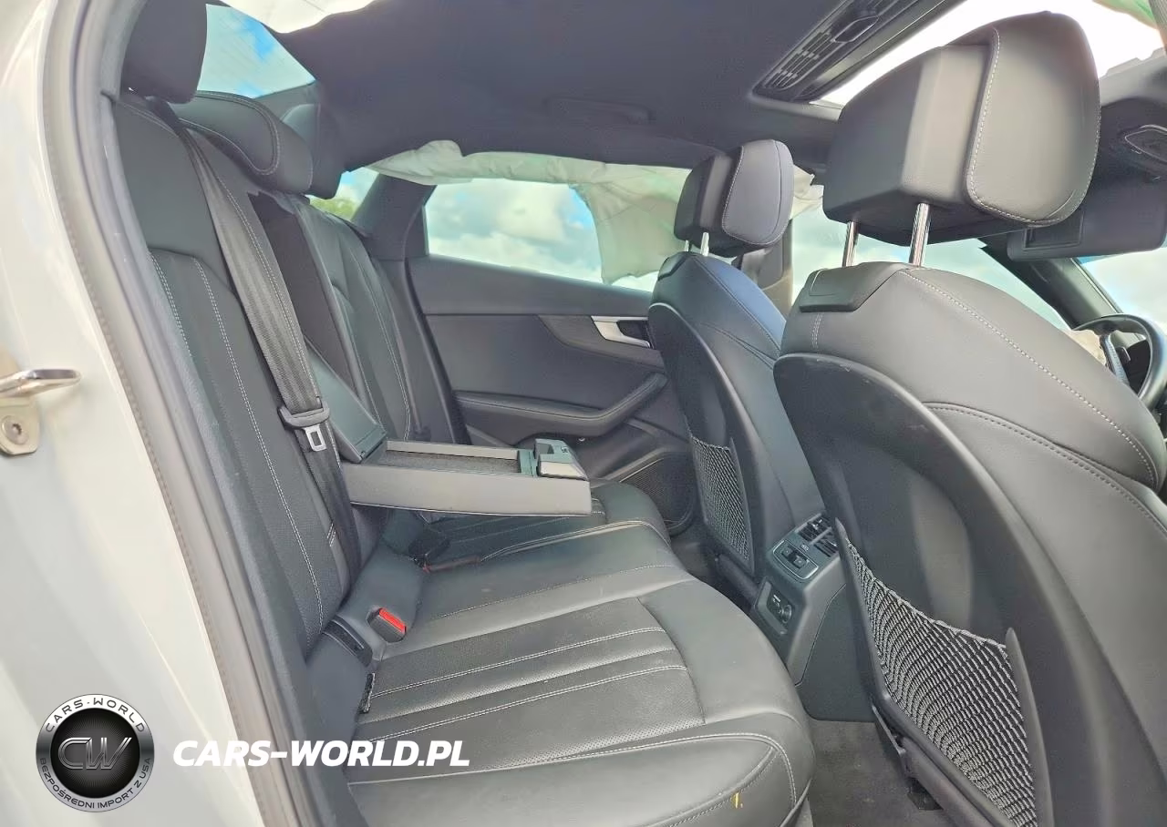 2020 Audi A4 Premium Plus VIN:WAUHMAF43LN011764 - 10