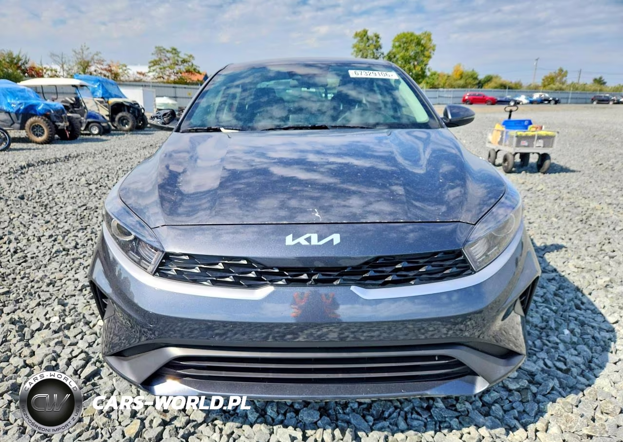 2024 Kia Forte Lxs VIN:3KPF24AD1RE773139 - 5