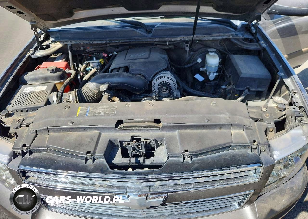 2007 Chevrolet Suburban C1500 VIN:1GNFC16087J248510 - 12