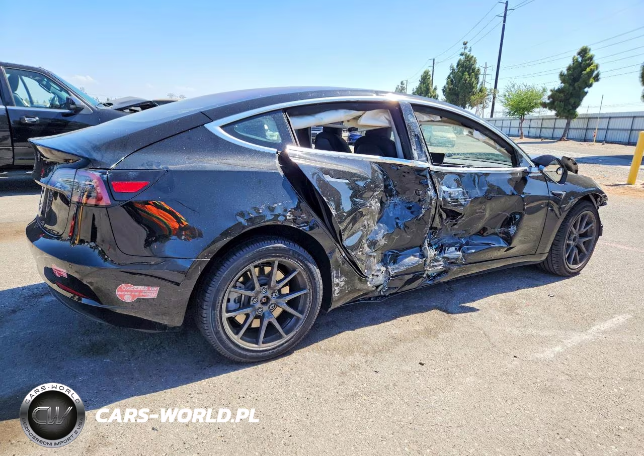 2018 Tesla Model 3 VIN:5YJ3E1EA2JF010098 - 3