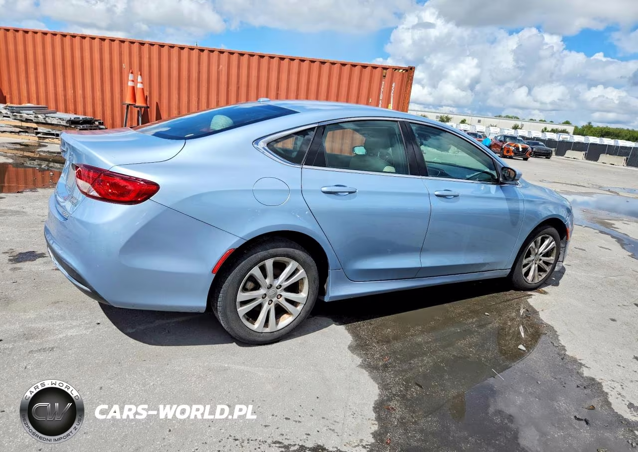 2015 Chrysler 200 Limited VIN:1C3CCCAB4FN760938 - 3