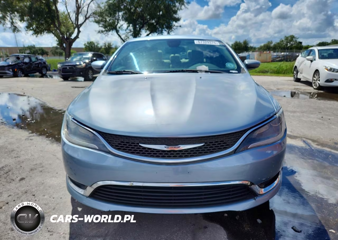 2015 Chrysler 200 Limited VIN:1C3CCCAB4FN760938 - 5