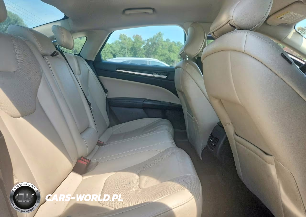2018 Ford Fusion Titanium VIN:3FA6P0RU9JR247259 - 10