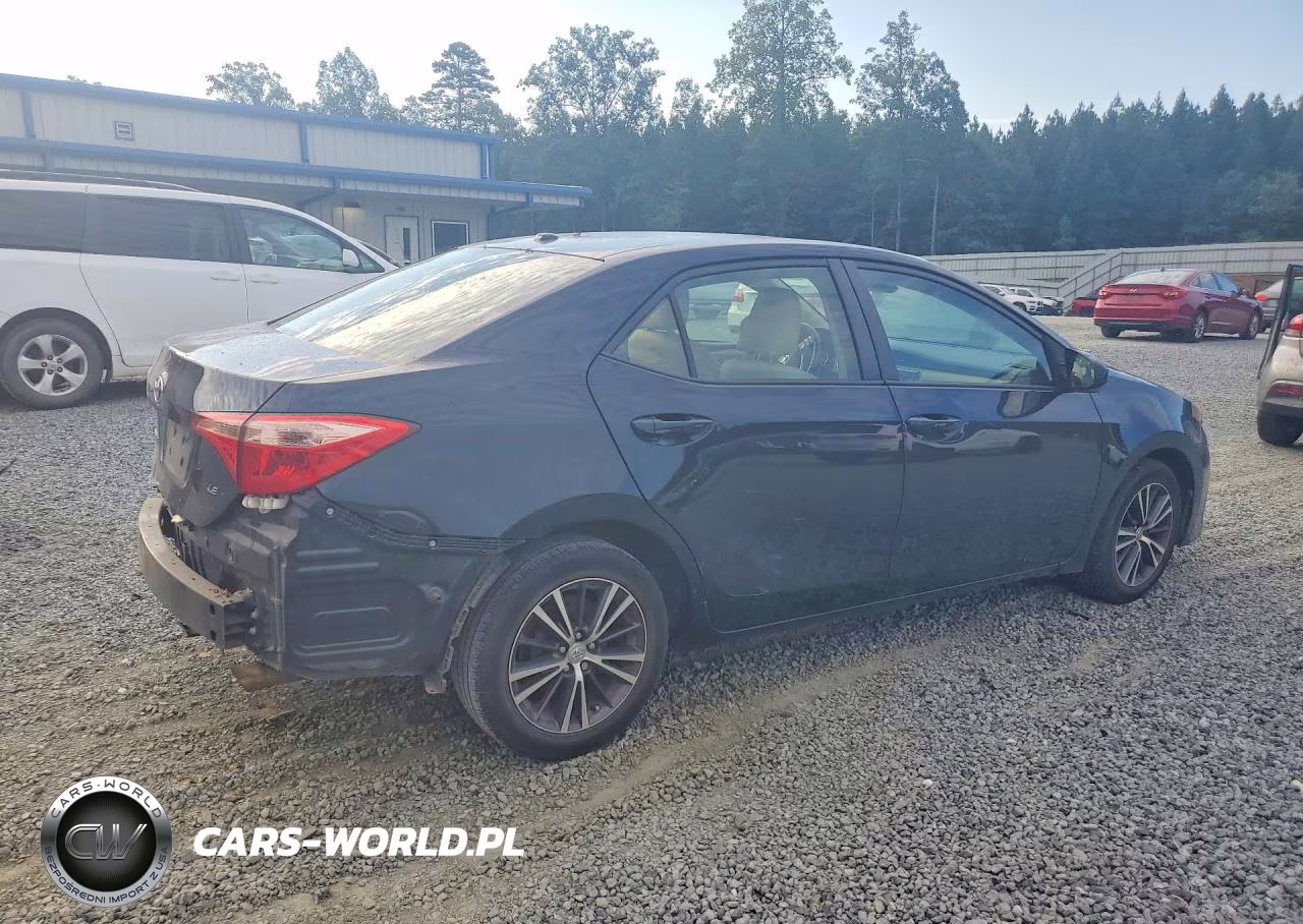 2019 Toyota Corolla Le VIN:2T1BURHE1KC204171 - 3