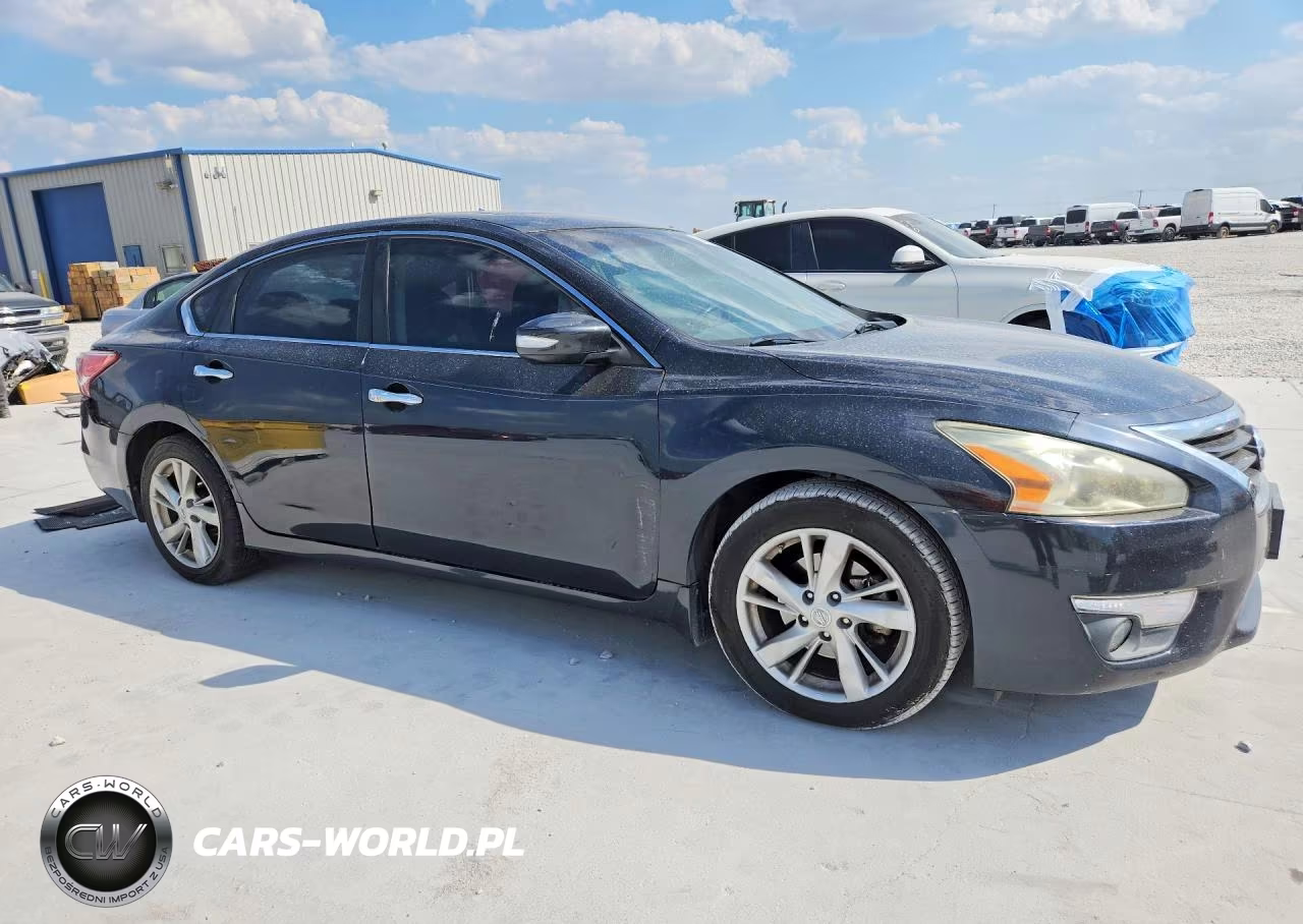 2013 Nissan Altima 2.5 VIN:1N4AL3AP8DN577396 - 4
