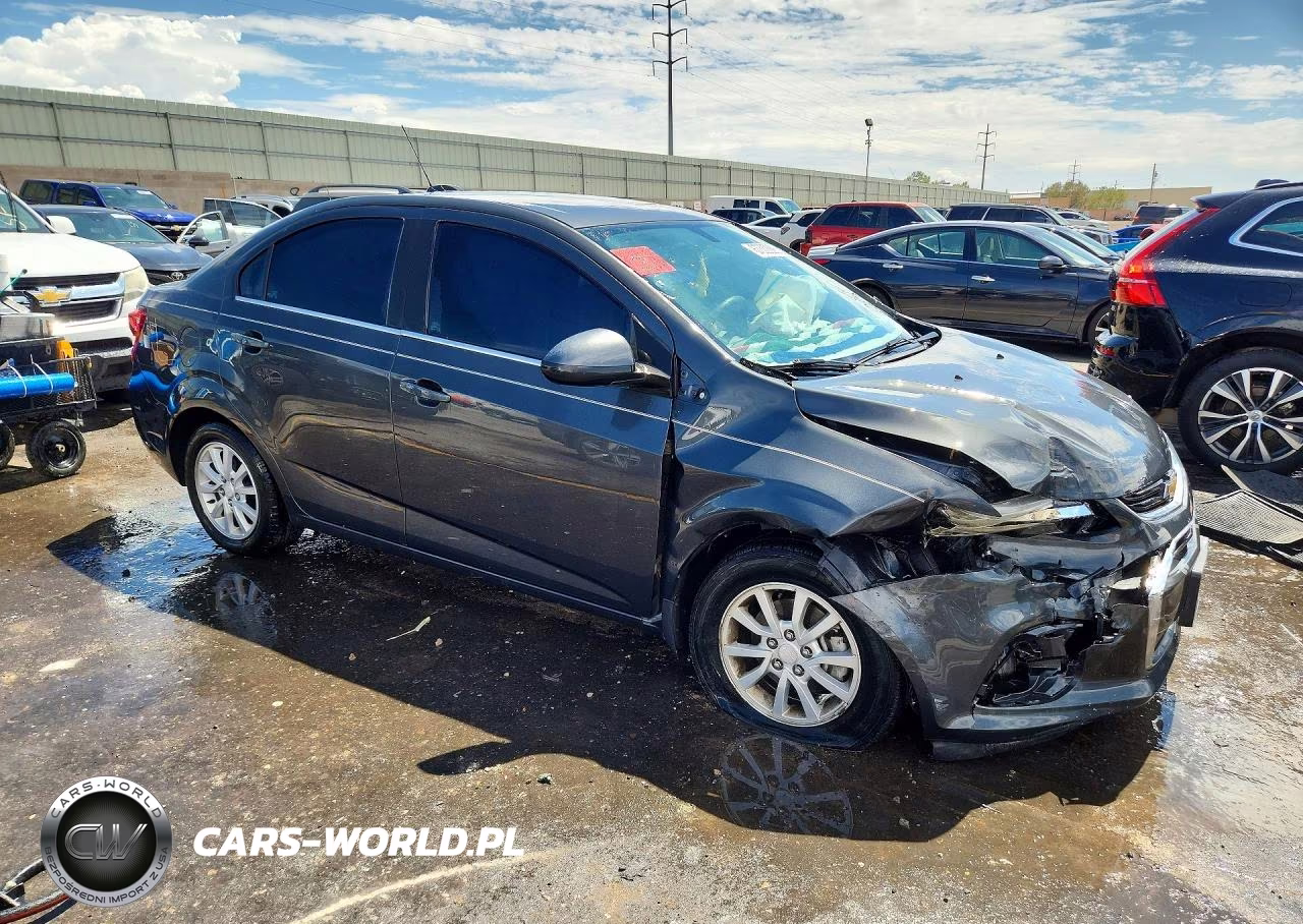 2017 Chevrolet Sonic Lt VIN:1G1JD5SH1H4133128 - 4