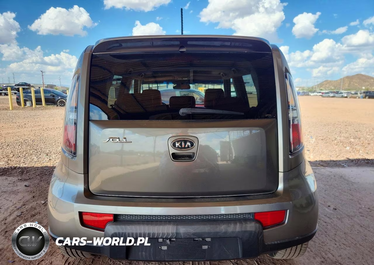 2010 Kia Soul + VIN:KNDJT2A27A7177807 - 6