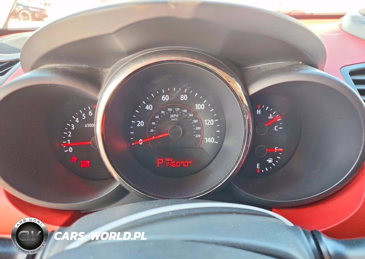 2010 Kia Soul + VIN:KNDJT2A27A7177807 - 9
