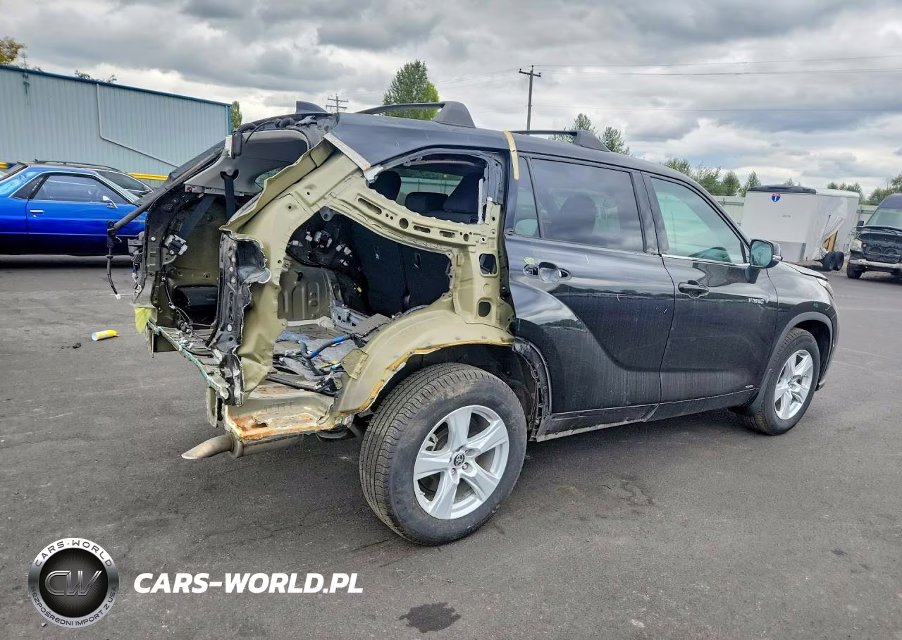 2020 Toyota Highlander Hybrid Le VIN:5TDBBRCH8LS505696 - 3
