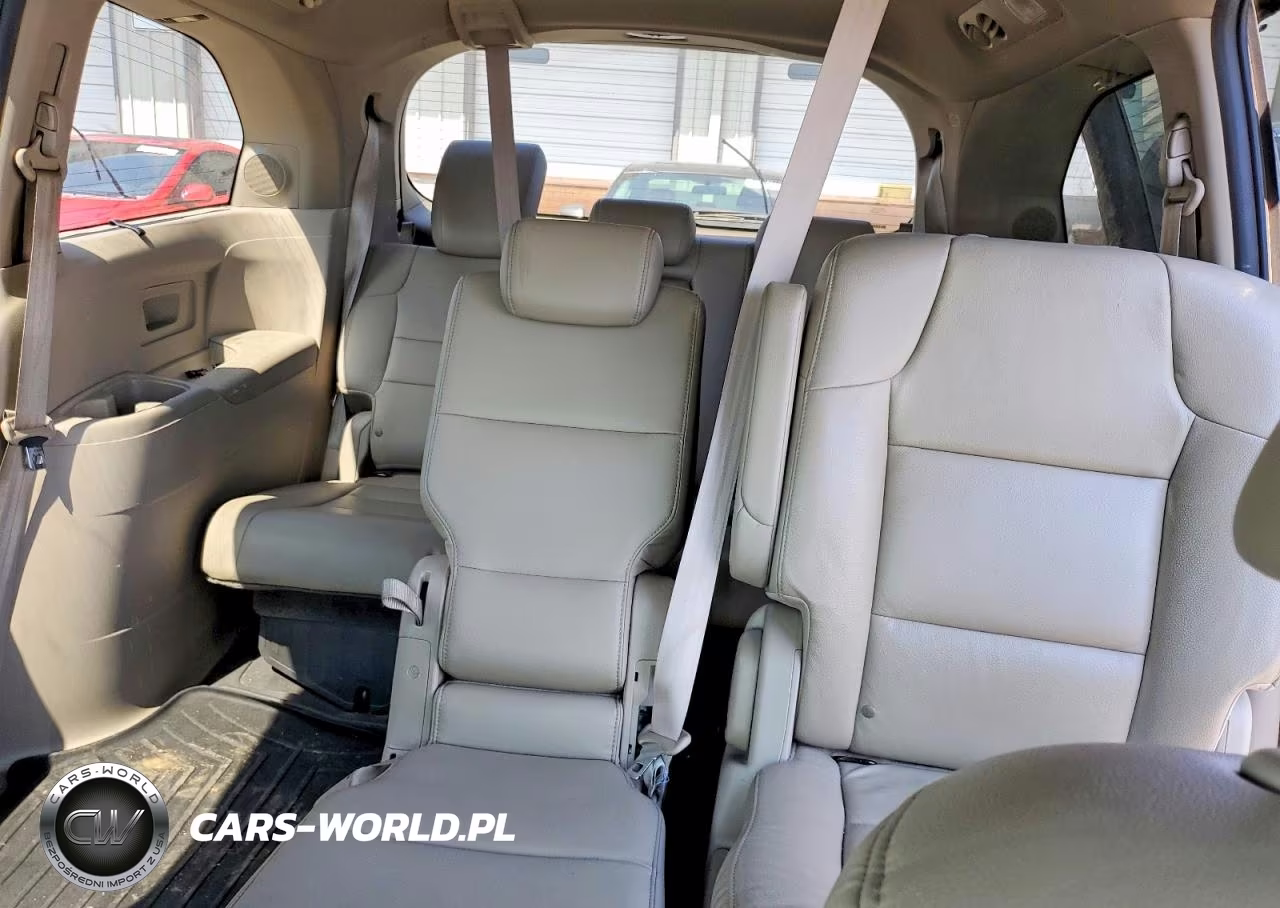 2014 Honda Odyssey Touring VIN:5FNRL5H95EB129889 - 10