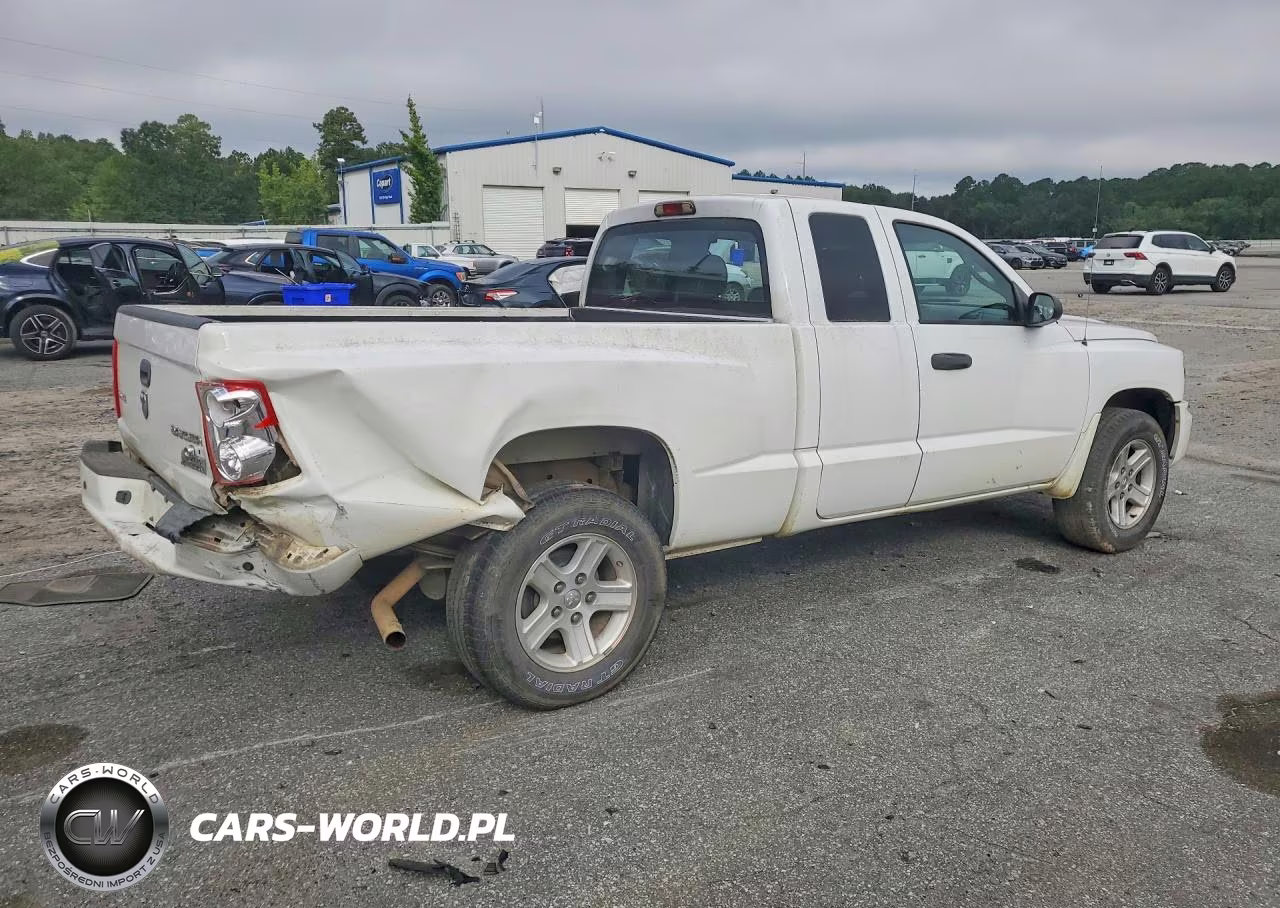 2011 Dodge Dakota Slt VIN:1D7RE3BK4BS662203 - 3