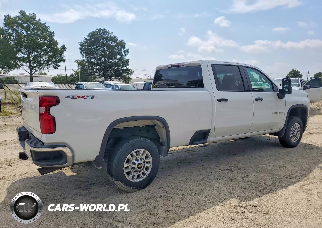 2022 Chevrolet Silverado K2500 Heavy Duty VIN:1GC4YLE72NF271809 - 3