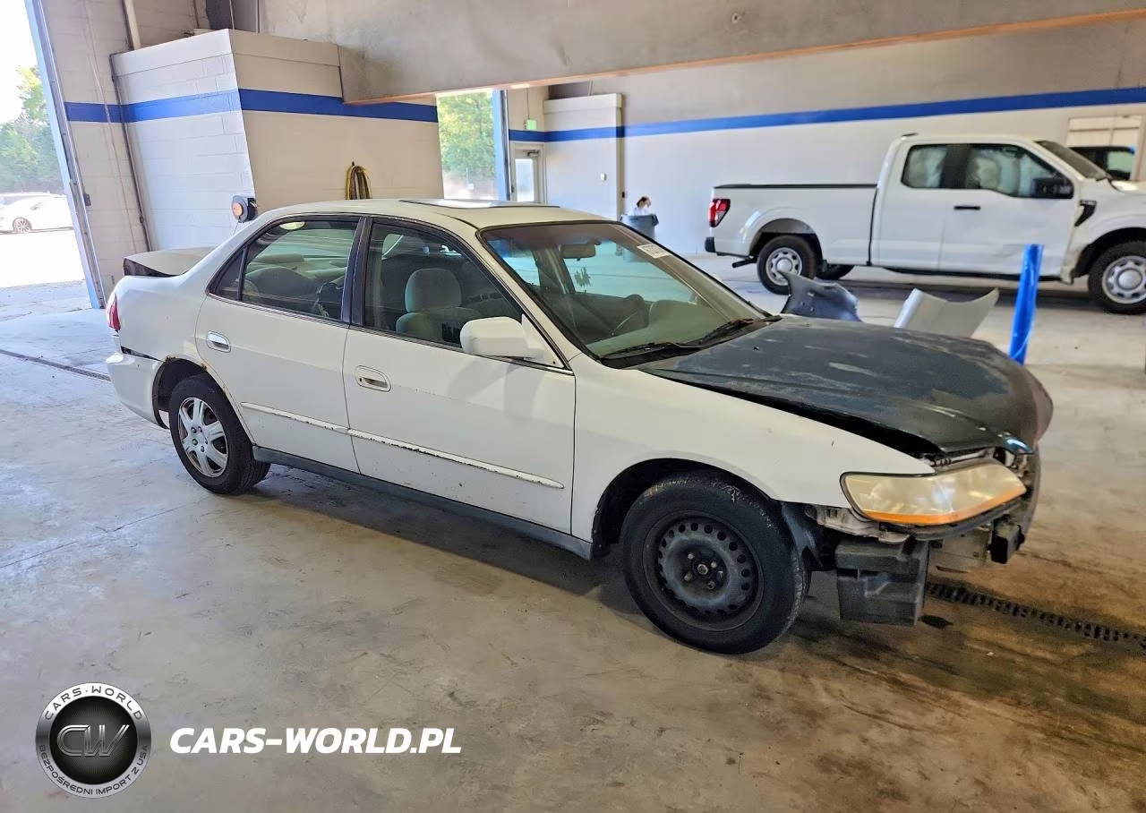 1998 Honda Accord Lx VIN:1HGCG5644WA070198 - 4