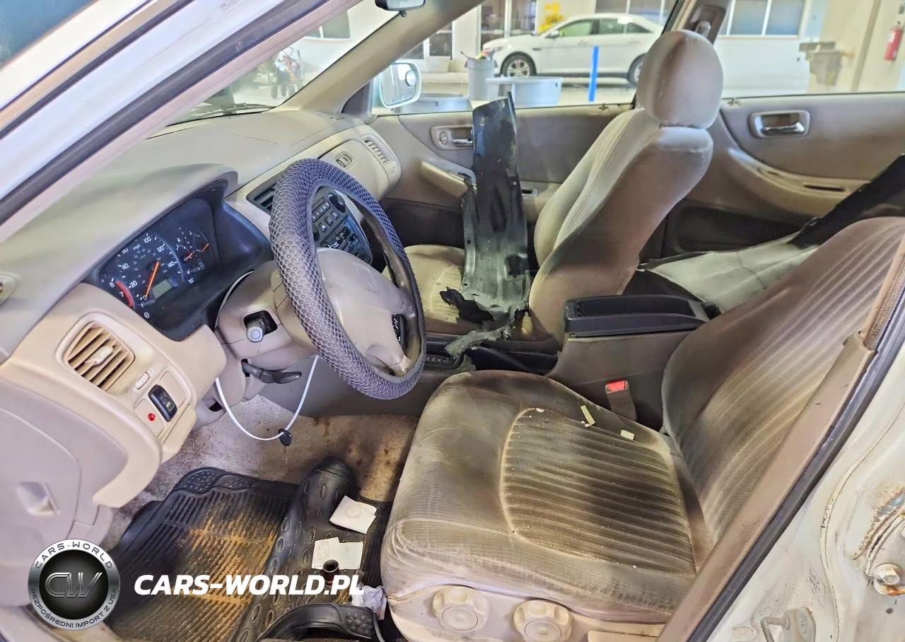 1998 Honda Accord Lx VIN:1HGCG5644WA070198 - 7