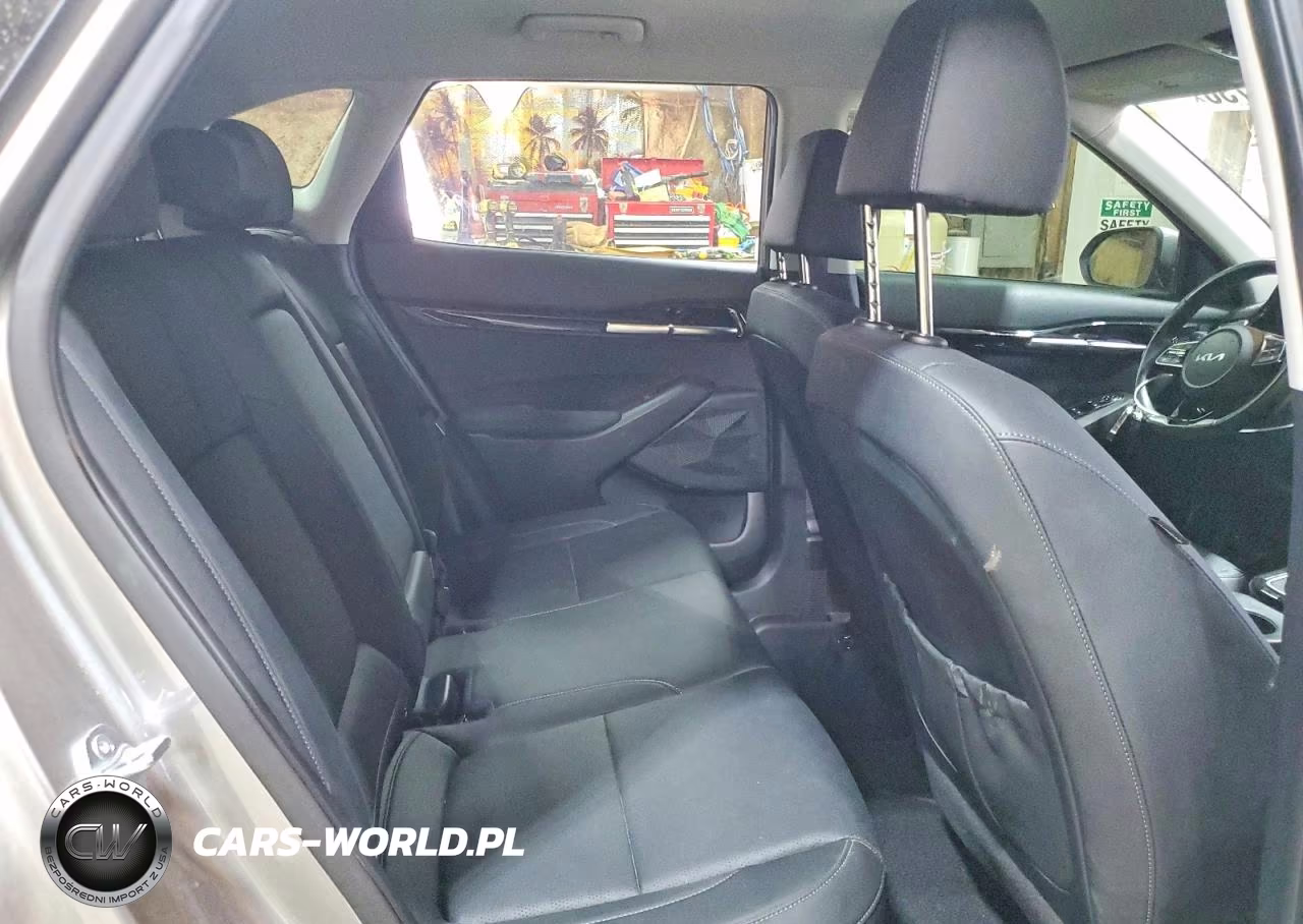 2023 Kia Seltos Sx VIN:KNDETCA29P7420291 - 11
