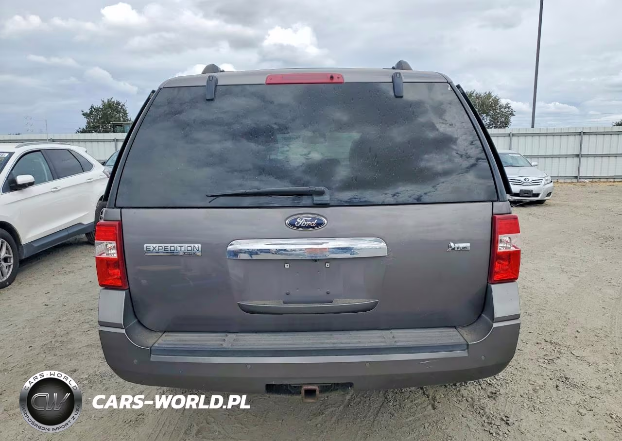 2013 Ford Expedition Limited VIN:1FMJU2A54DEF12153 - 6