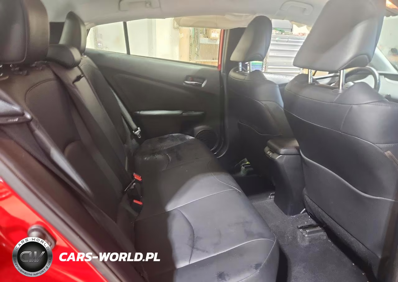 2019 Toyota Prius Xle Awd-E VIN:JTDL9RFU3K3005695 - 10