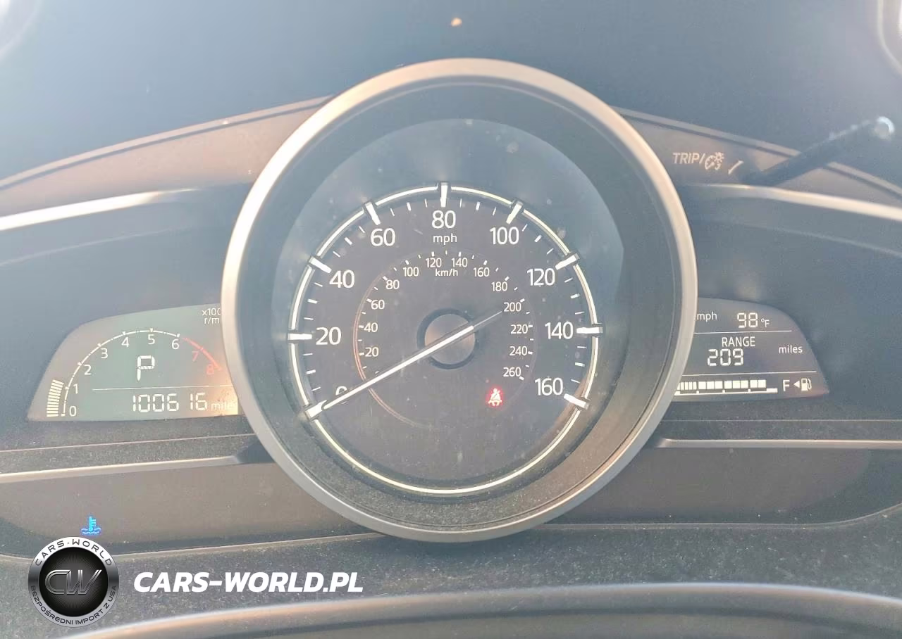 2018 Mazda 3 Touring VIN:3MZBN1V38JM252142 - 9