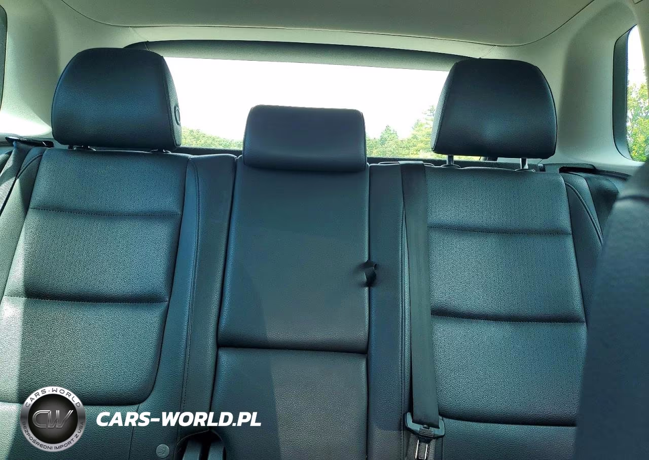 2015 Volkswagen Tiguan S VIN:WVGAV7AXXFW540774 - 10