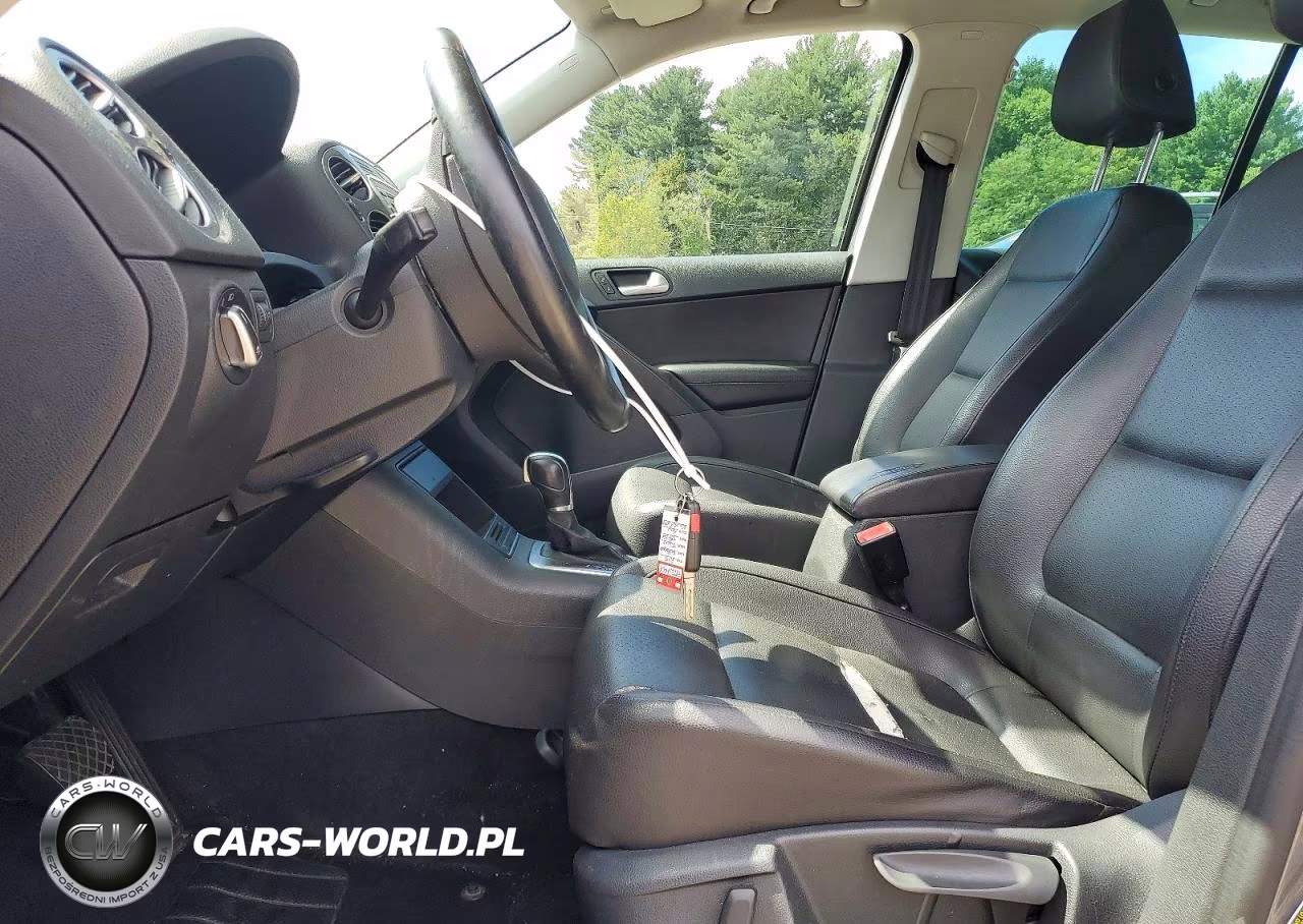 2015 Volkswagen Tiguan S VIN:WVGAV7AXXFW540774 - 7