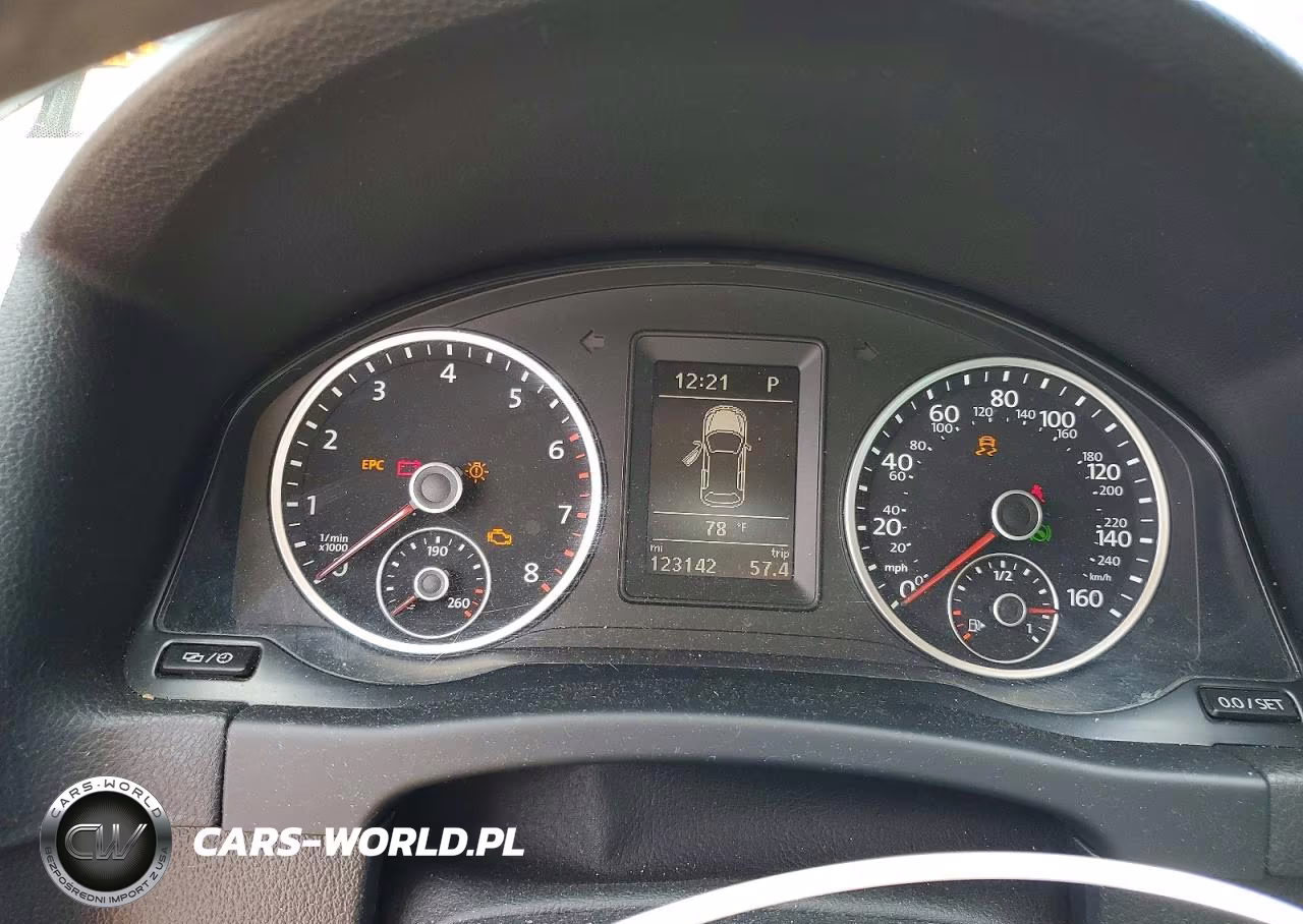 2015 Volkswagen Tiguan S VIN:WVGAV7AXXFW540774 - 9