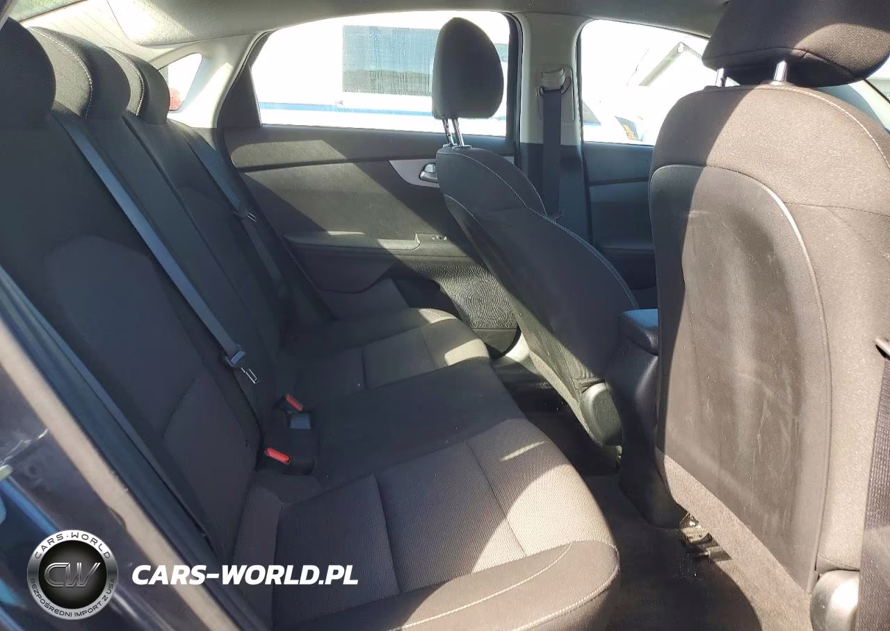 2024 Kia Forte Lxs VIN:3KPF24AD0RE718844 - 10