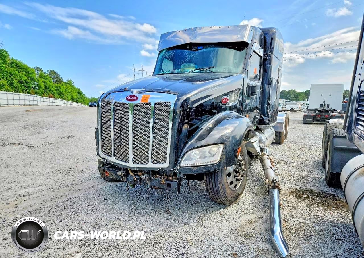 2016 Peterbilt 579 Semi Truck VIN:1XPBD49X1GD203999 - 4