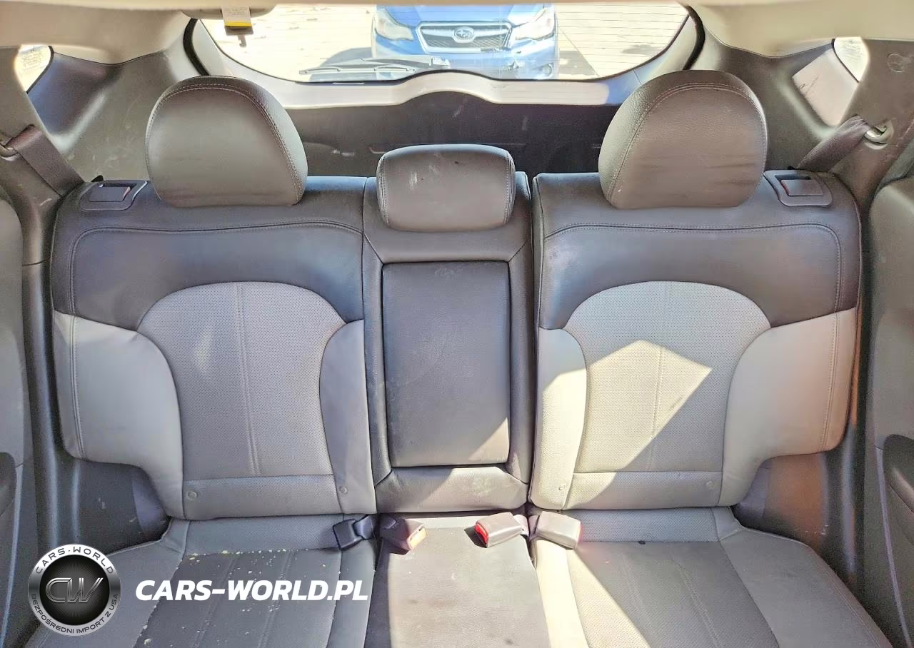 2012 Hyundai Tucson Limited VIN:KM8JUCACXCU509945 - 10