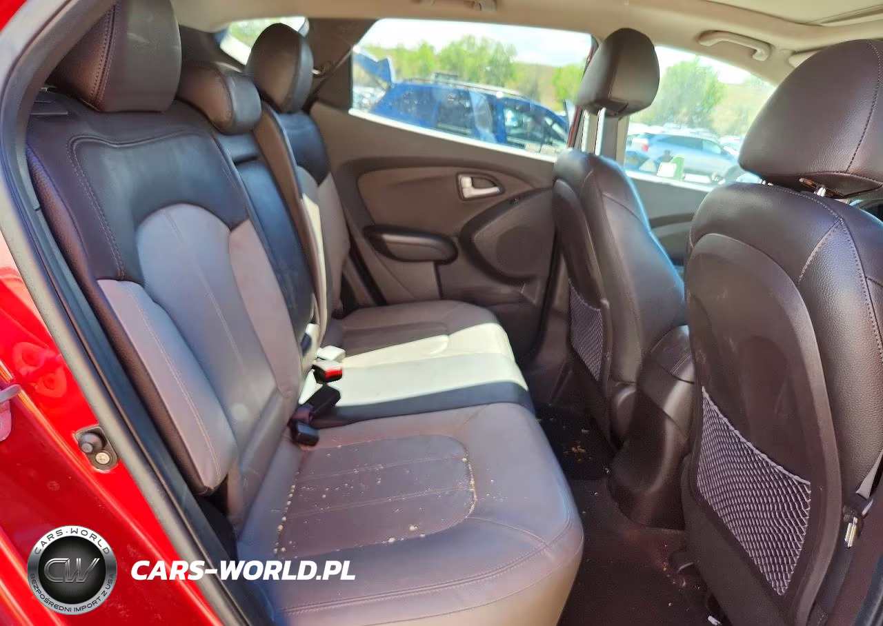 2012 Hyundai Tucson Limited VIN:KM8JUCACXCU509945 - 11