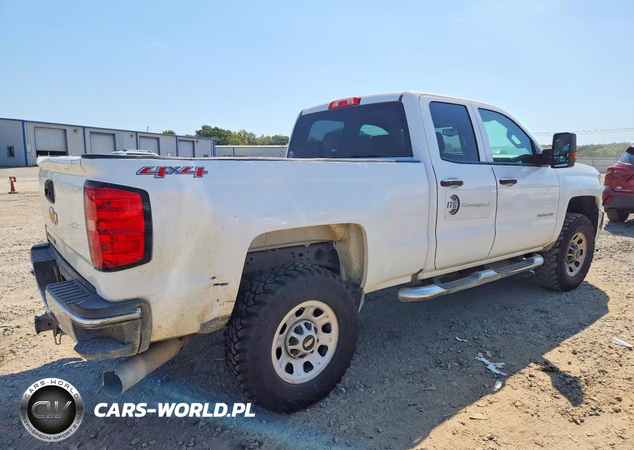 2016 Chevrolet Silverado K2500 Heavy Duty VIN:1GC2KUE82GZ258096 - 3