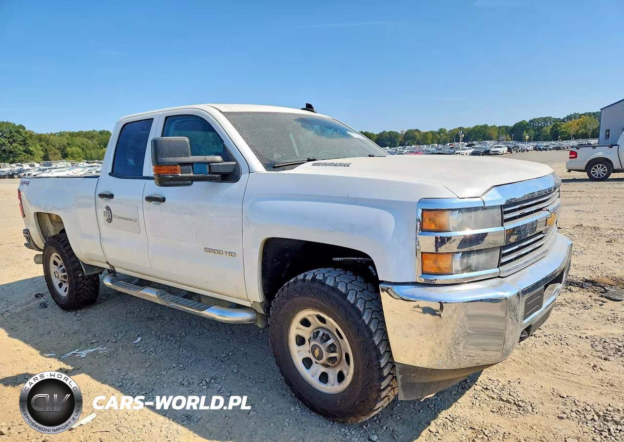 2016 Chevrolet Silverado K2500 Heavy Duty VIN:1GC2KUE82GZ258096 - 4