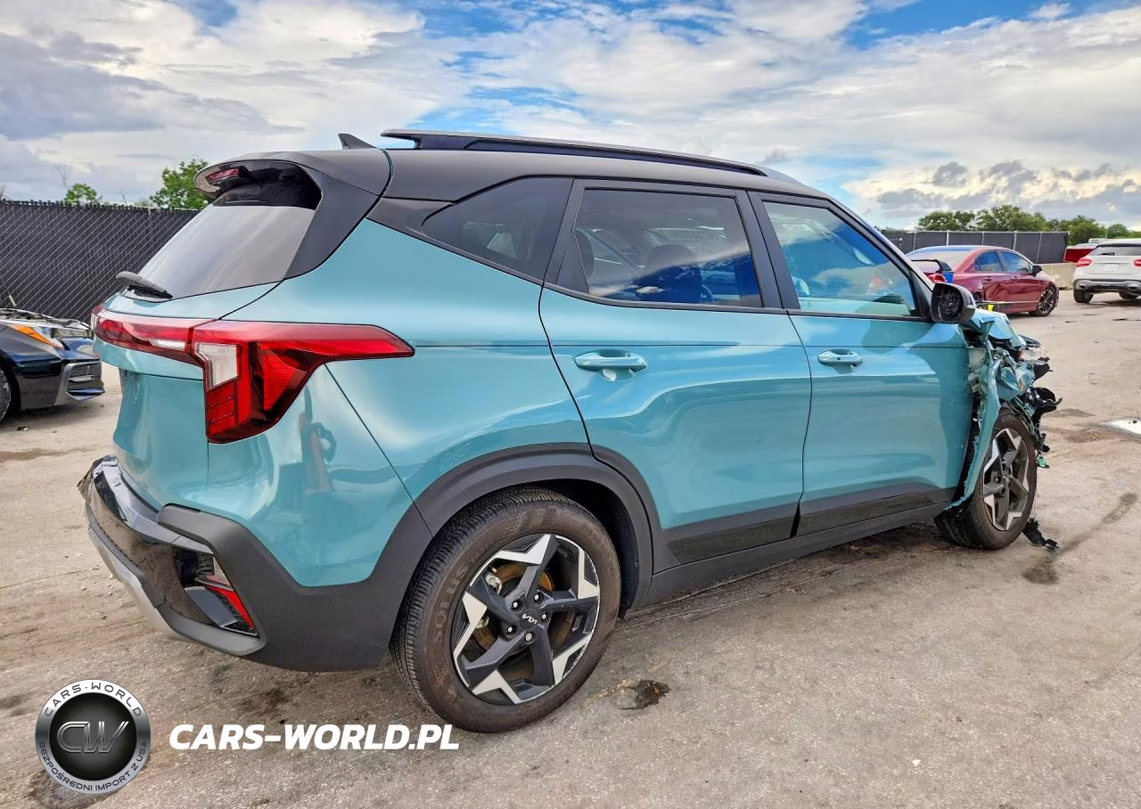 2025 Kia Seltos S VIN:KNDEU2AA8S7822553 - 3