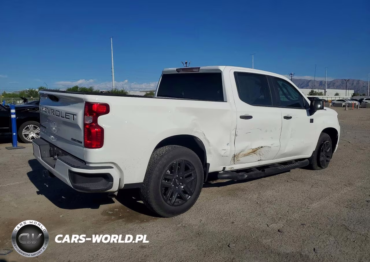 2024 Chevrolet Silverado C1500 Custom VIN:1GCPABEK8RZ199647 - 3