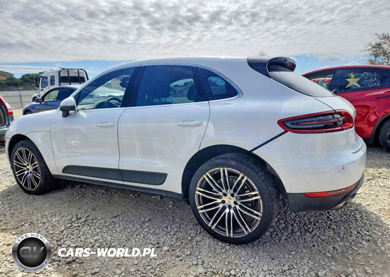 2016 Porsche Macan S VIN:WP1AB2A56GLB49413 - 2