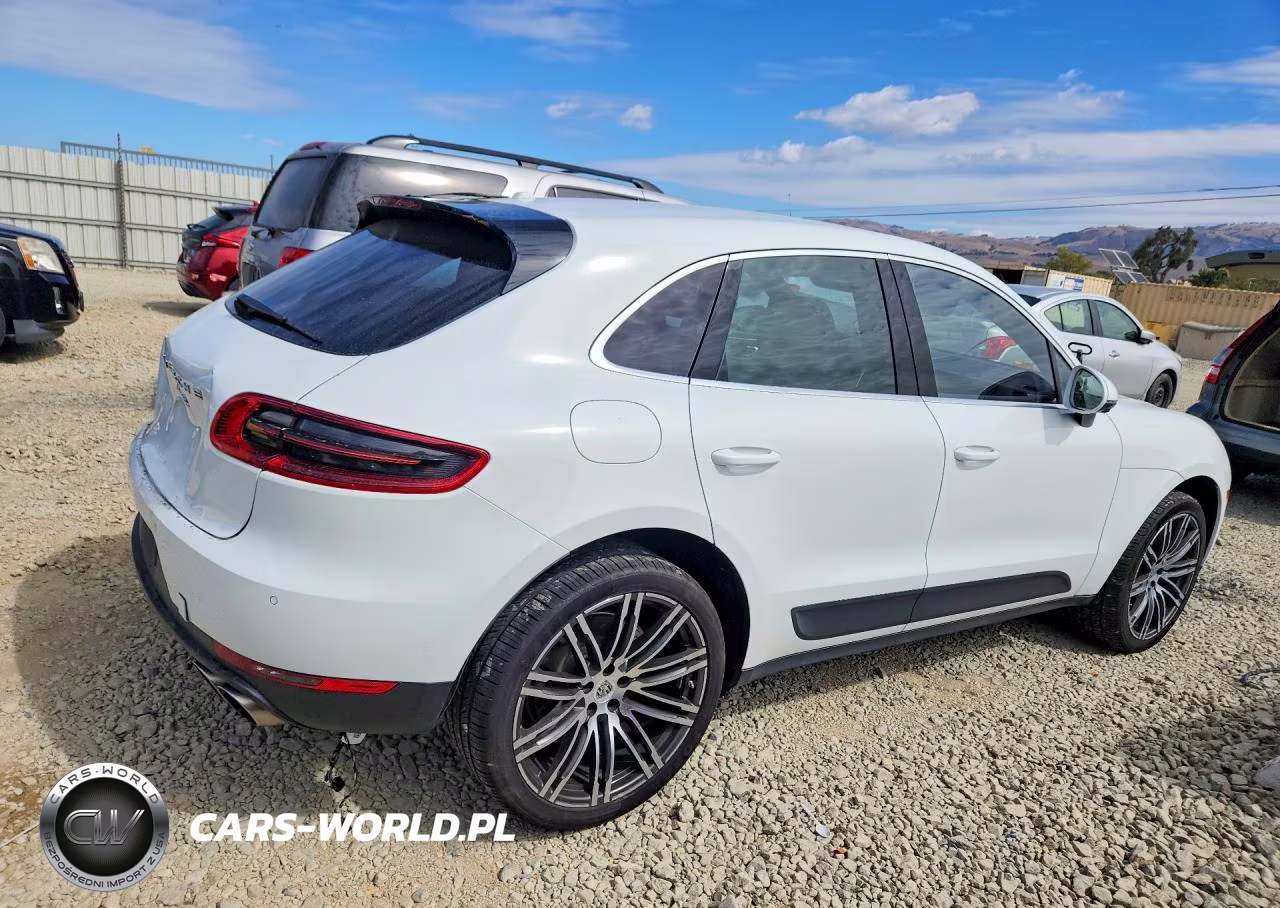 2016 Porsche Macan S VIN:WP1AB2A56GLB49413 - 3