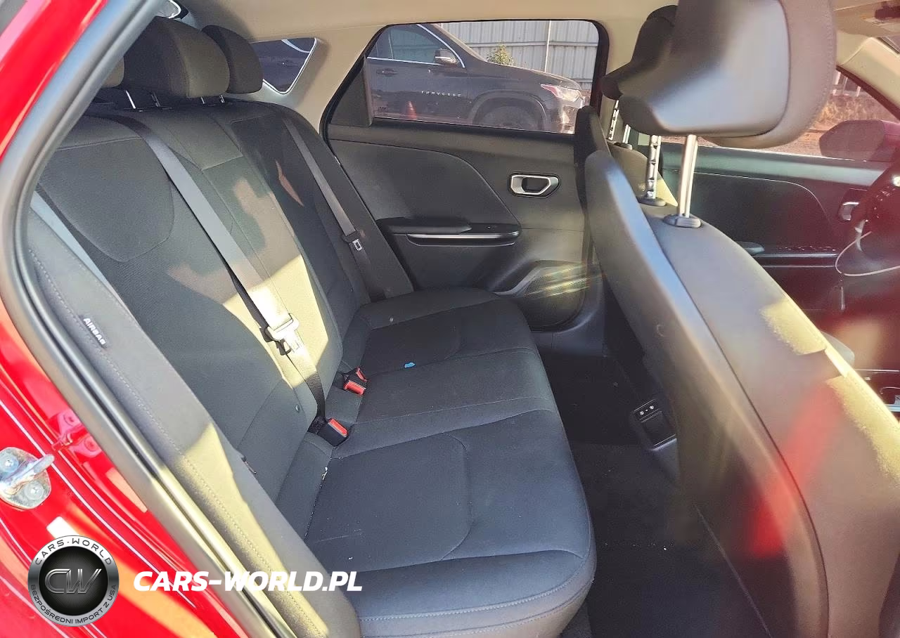 2026 Kia K4 Lxs VIN:3KPFT4DE6TE282462 - 10