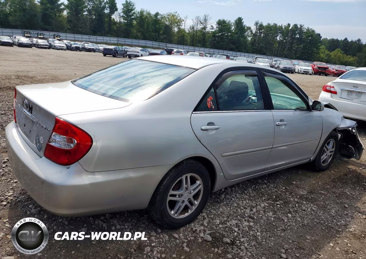 2002 Toyota Camry Le VIN:4T1BE32K92U602350 - 3