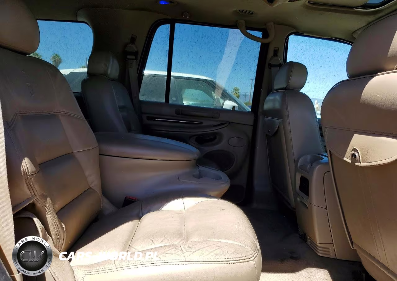 2000 Lincoln Navigator VIN:5LMEU27A8YLJ29532 - 11